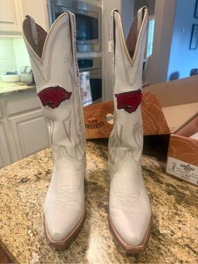 White Women's Western Heeled Boots with Red Patch Detail